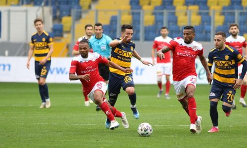 Soi kèo Antalyaspor vs Ankaragucu, 00h00 ngày 24/12 dự đoán kết quả VĐQG Thổ Nhĩ Kỳ